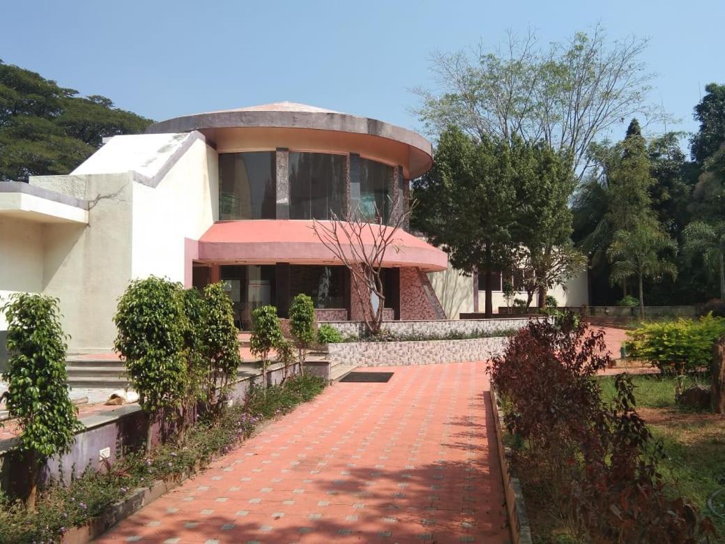 Kstdc Hotel Mayura Pavithra Yediyur Kunigal Exterior photo